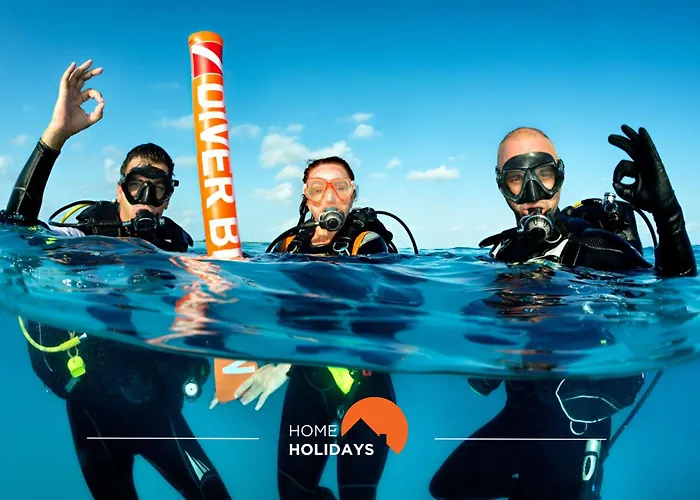 #200 Panoramic Flat By Holidays