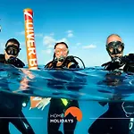 #200 Panoramic Flat By Holidays