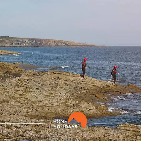 #200 Panoramic Flat By Holidays דירה *