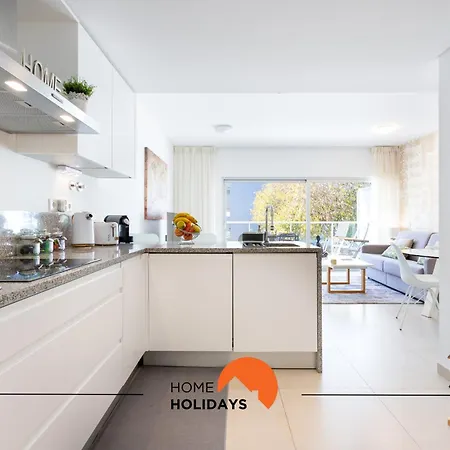 #200 Panoramic Flat By Holidays דירה *